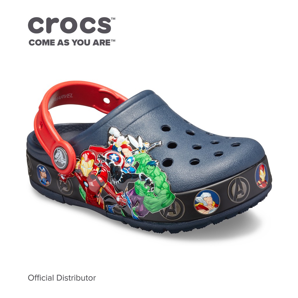 boys marvel crocs