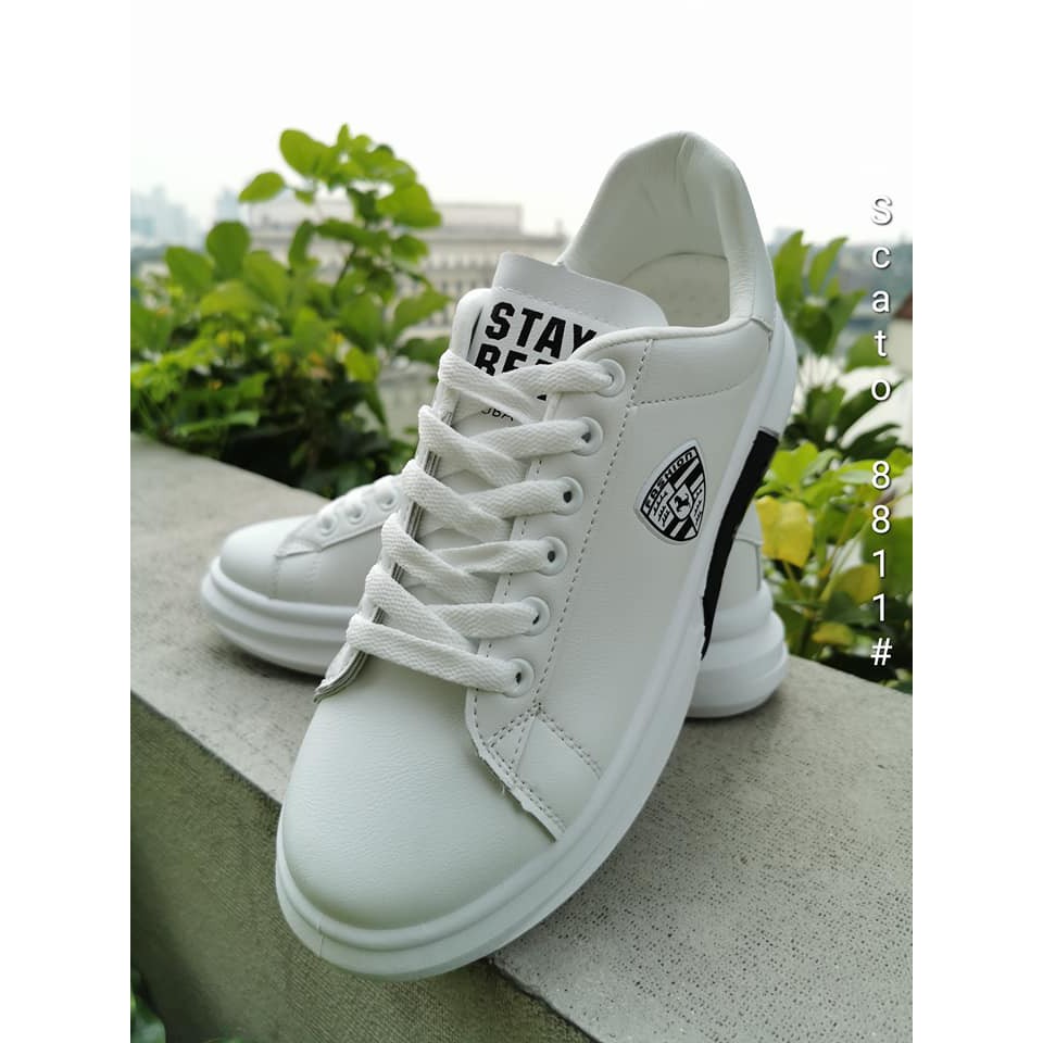 arch support casual sneakers