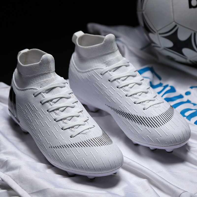 FG/TF Professional Soccer Shoes Youth Soccer Shoes Size3545 CR7