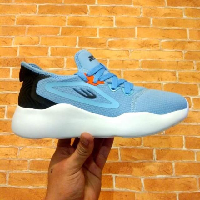 world balance aqua shoes