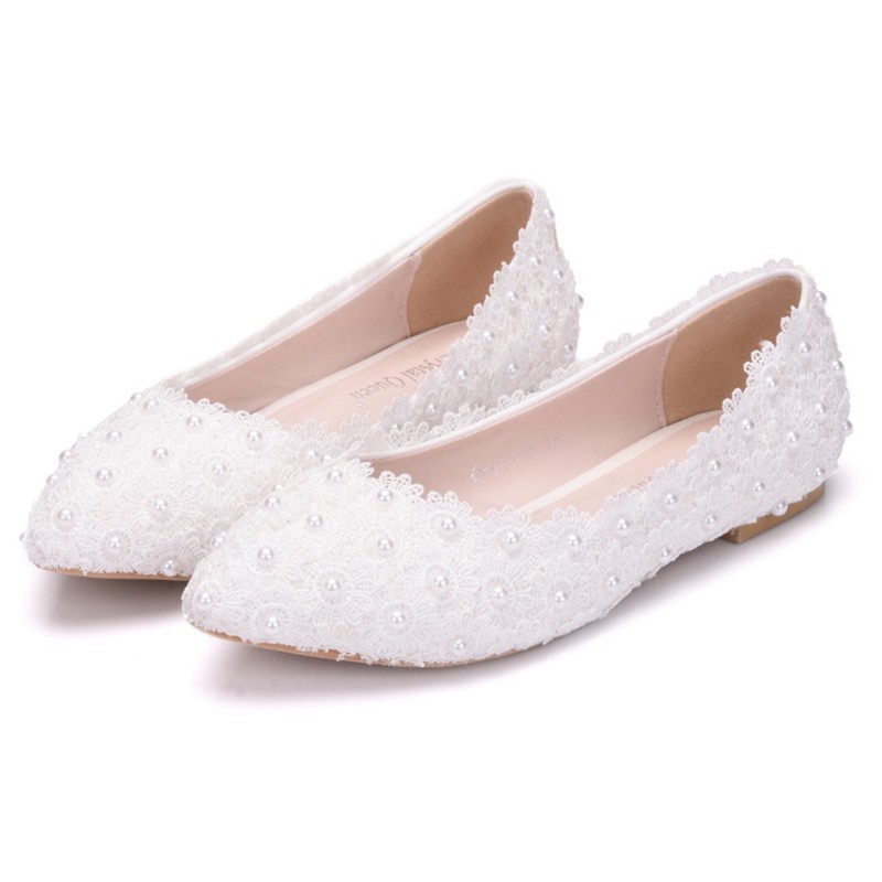 women's flat shoes with laces