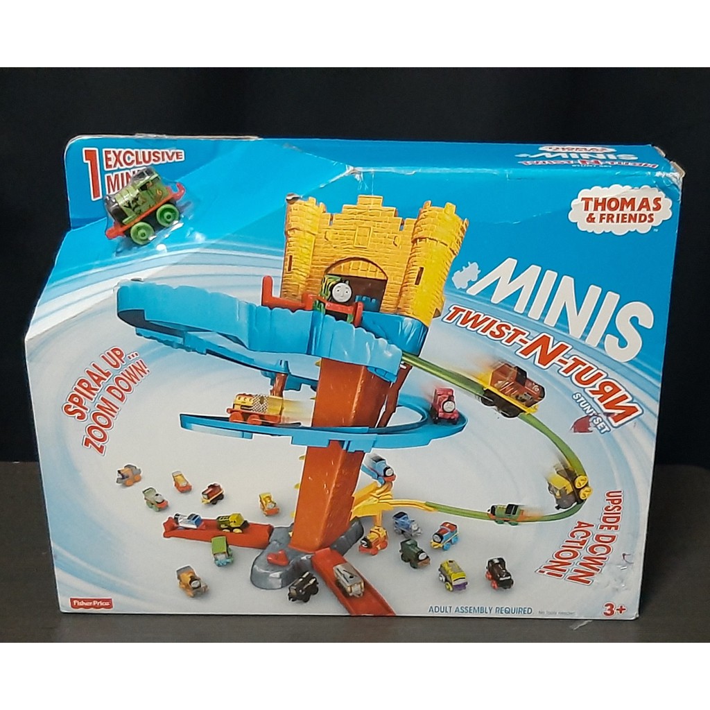 thomas minis twist and turn stunt set