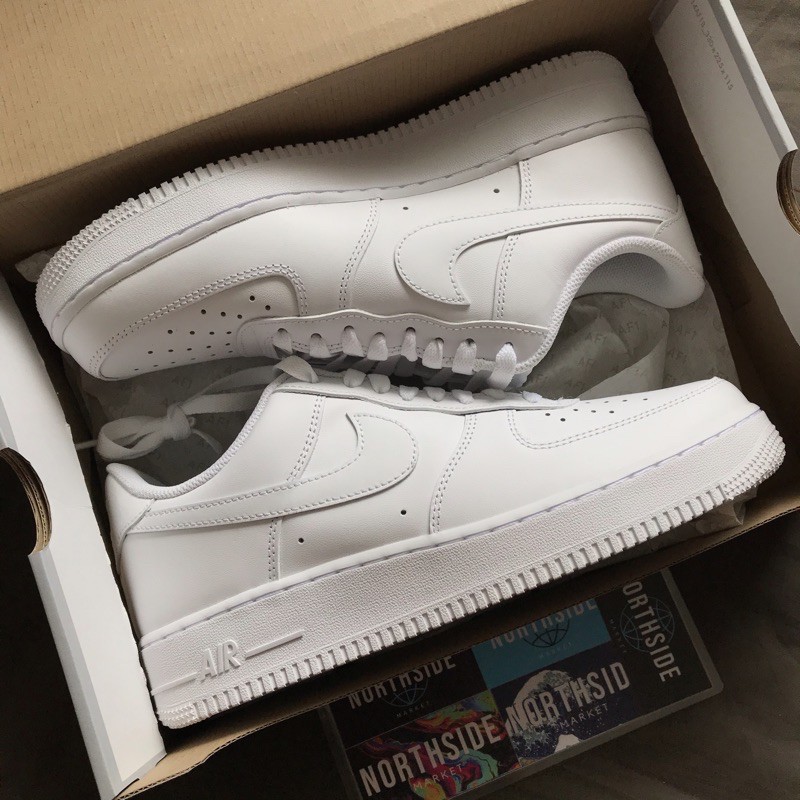 air force 1 nike triple white