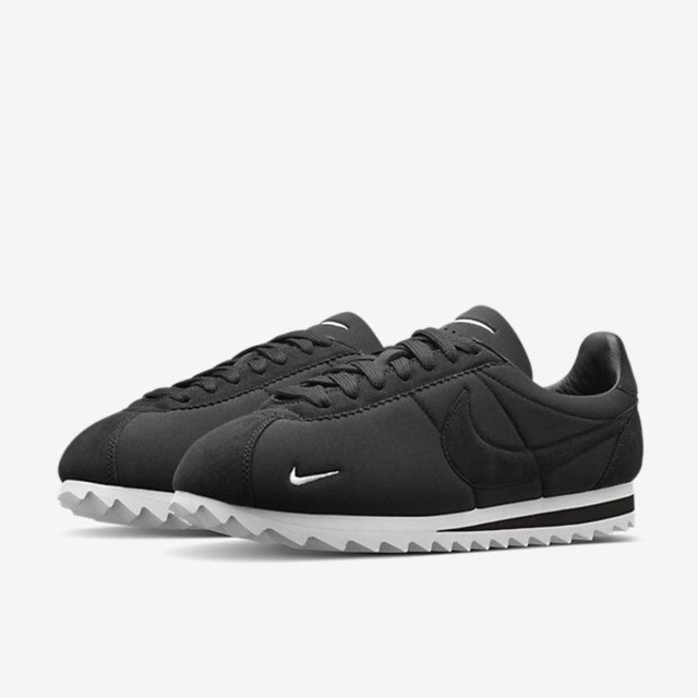 nike cortez shark