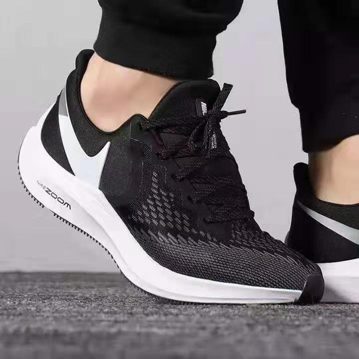 nike low cut running shoes