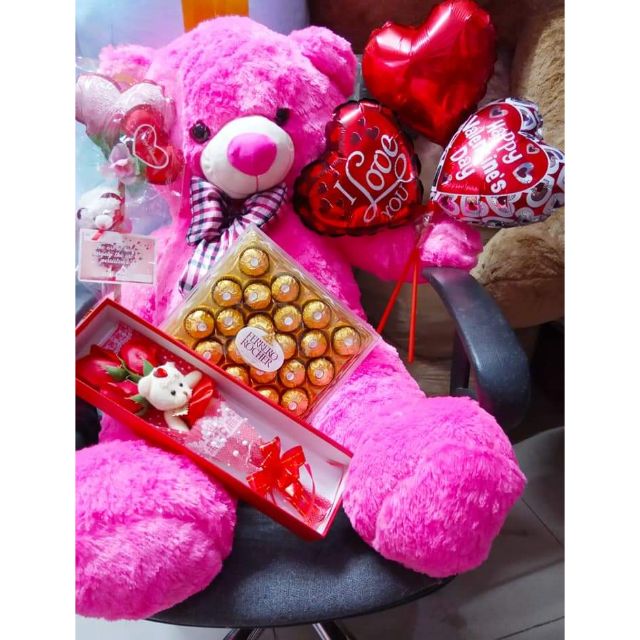 valentines day teddy bear and chocolate