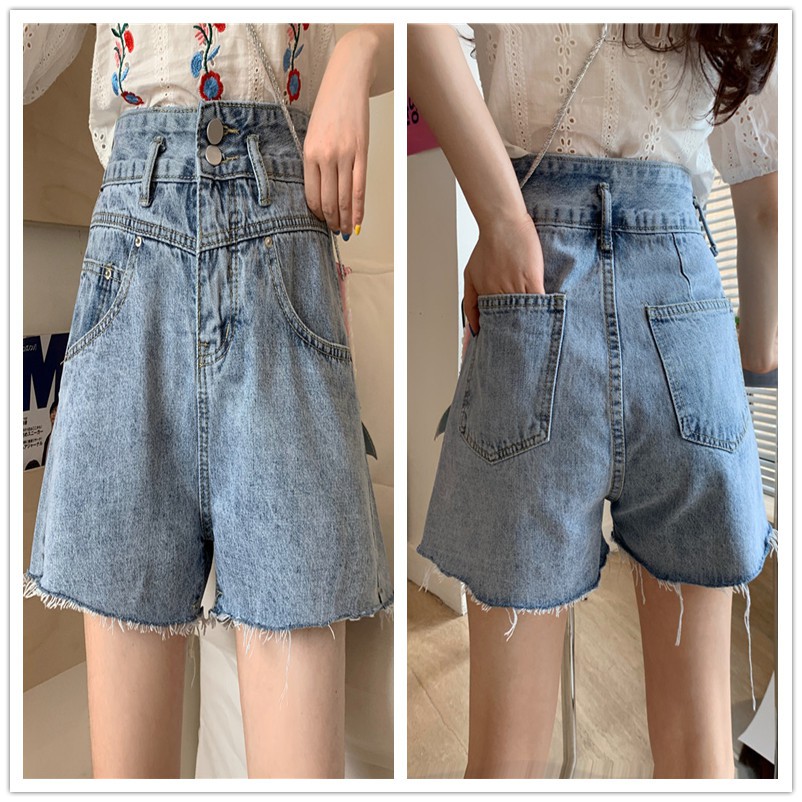 loose short jeans