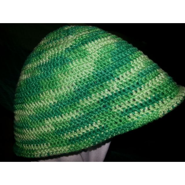 green baby hat