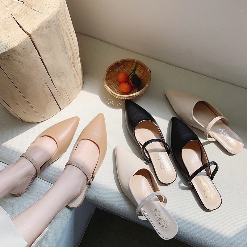 black pointed mules flat