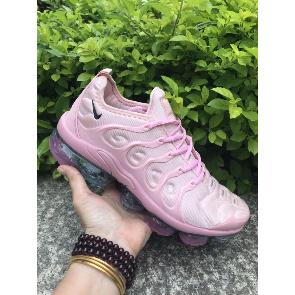 nike vapormax plus women's pink