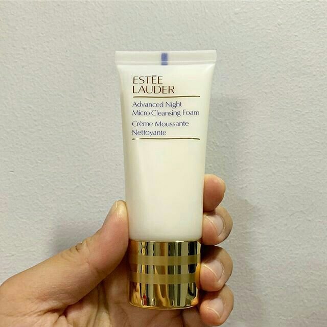 advanced night repair cleansing foam