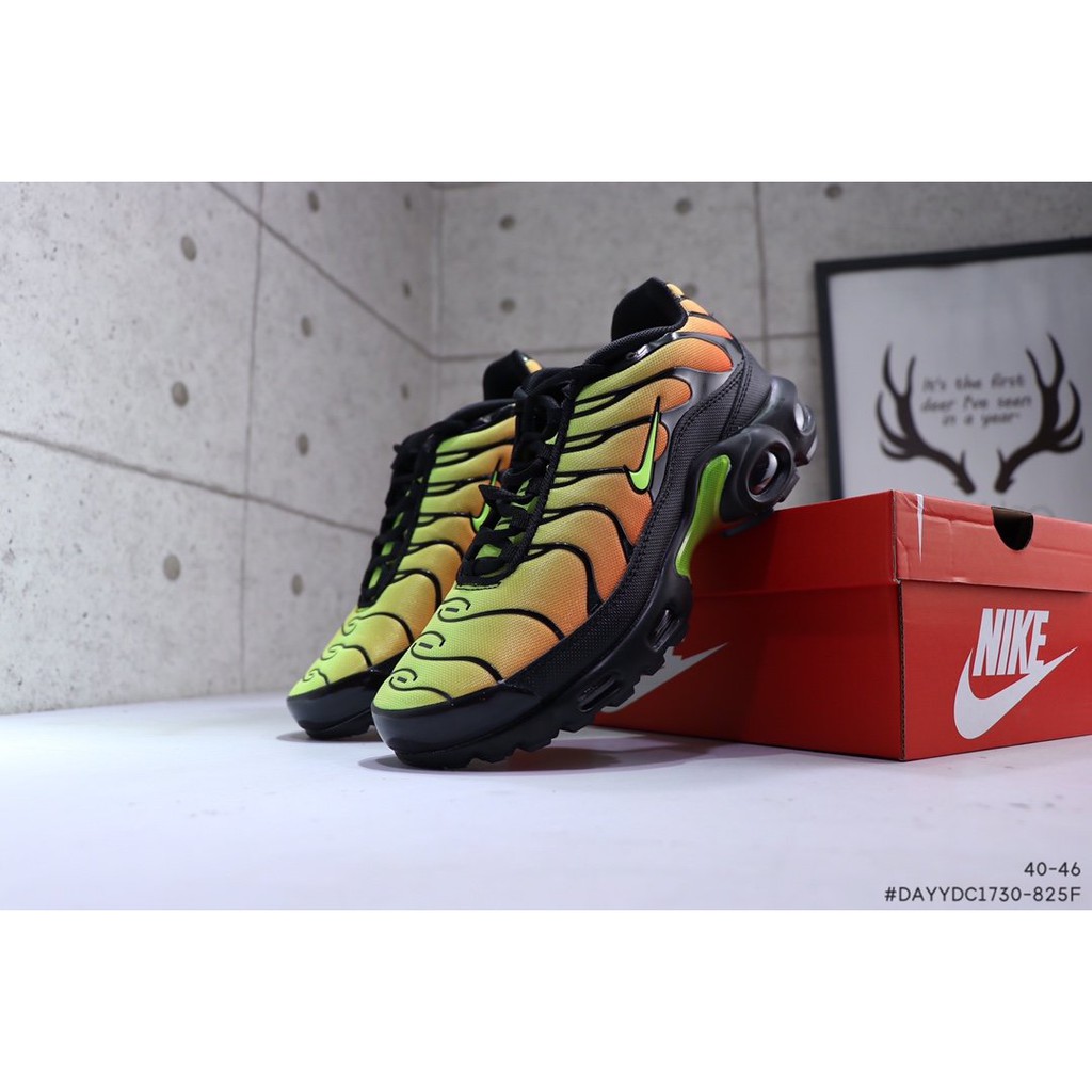 air max plus yellow black