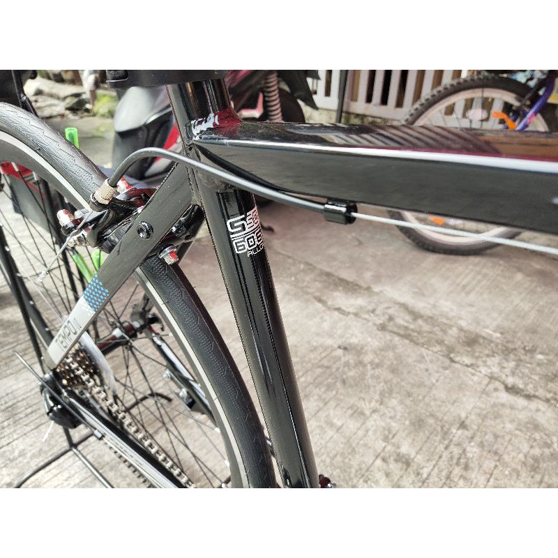trinx tempo 1.0 road bike specs