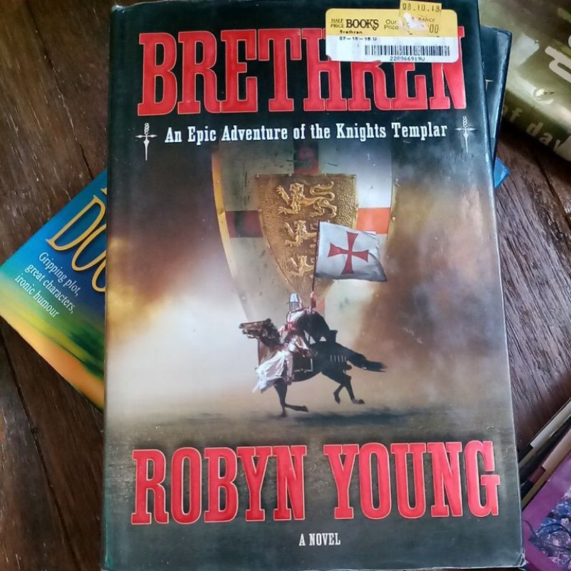 Brethren Hardcover By Robyn Young Pre Loved Books And Novels Shopee Philippines