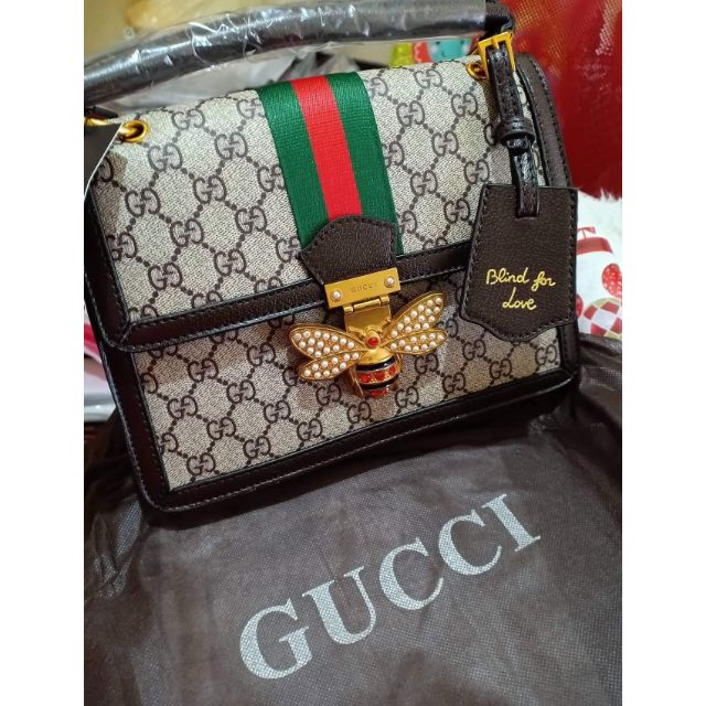 gucci sling bag with bee