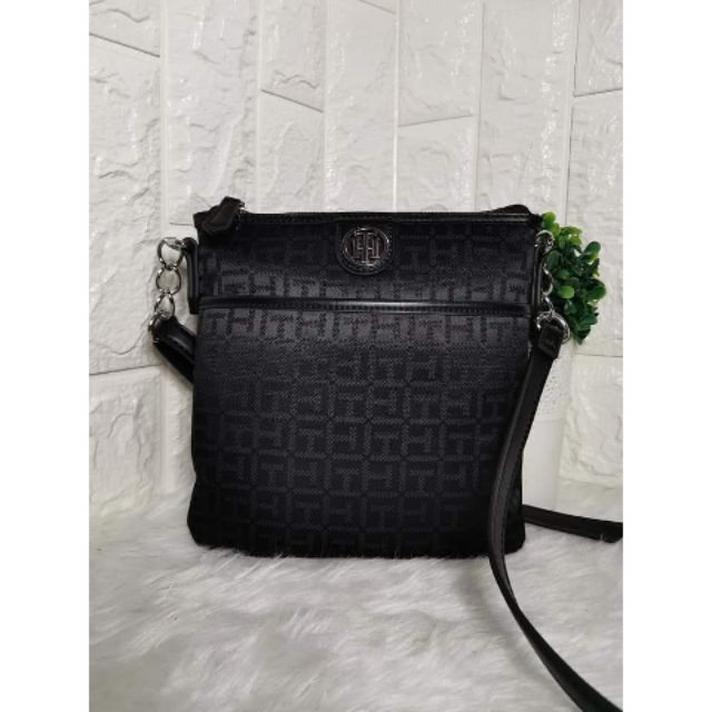 tommy hilfiger sling bag original price