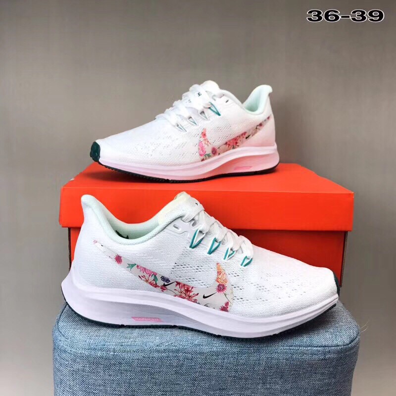 nike pegasus flower