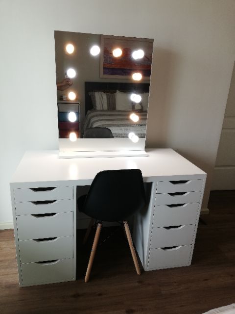 Vanity Table Mirror And Chair Set No, Makeup Vanity Without Mirror