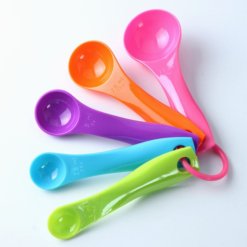 Limeo Measuring Spoons Hard ABS Plastic Spoon to Measure The Amount of Spoons to Cooking and Baking and Dosing Made of Colored Plastic Grams and Milliliters Apparatus Measuring Cups 2 Pieces 