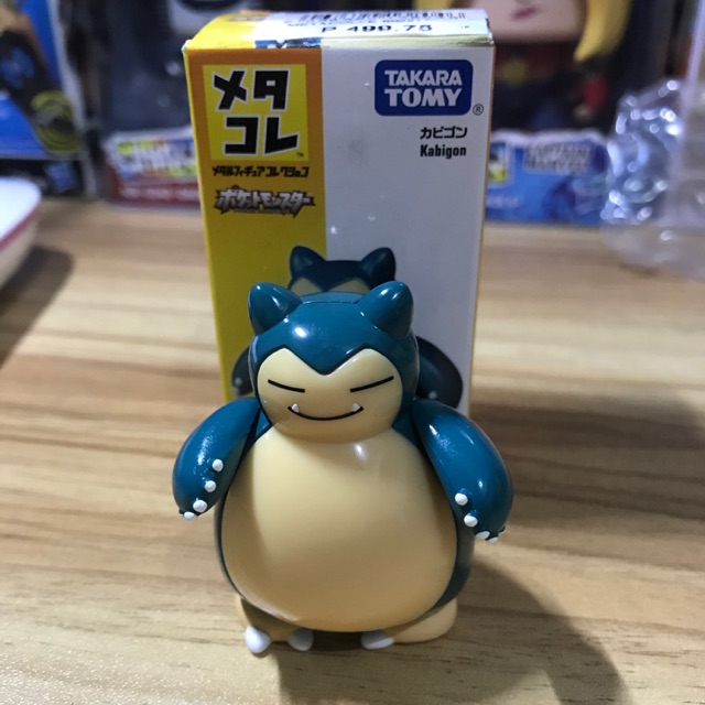 takara tomy snorlax