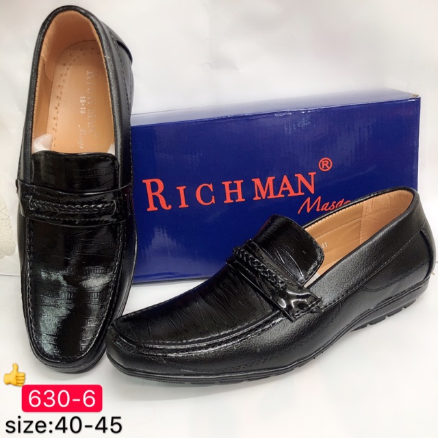 black shoes top sider