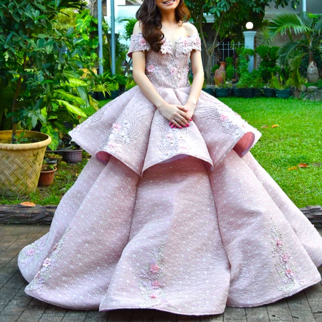 3 layered gown