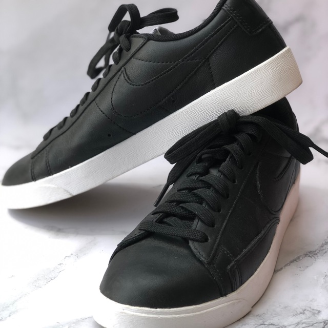 blazer low le black