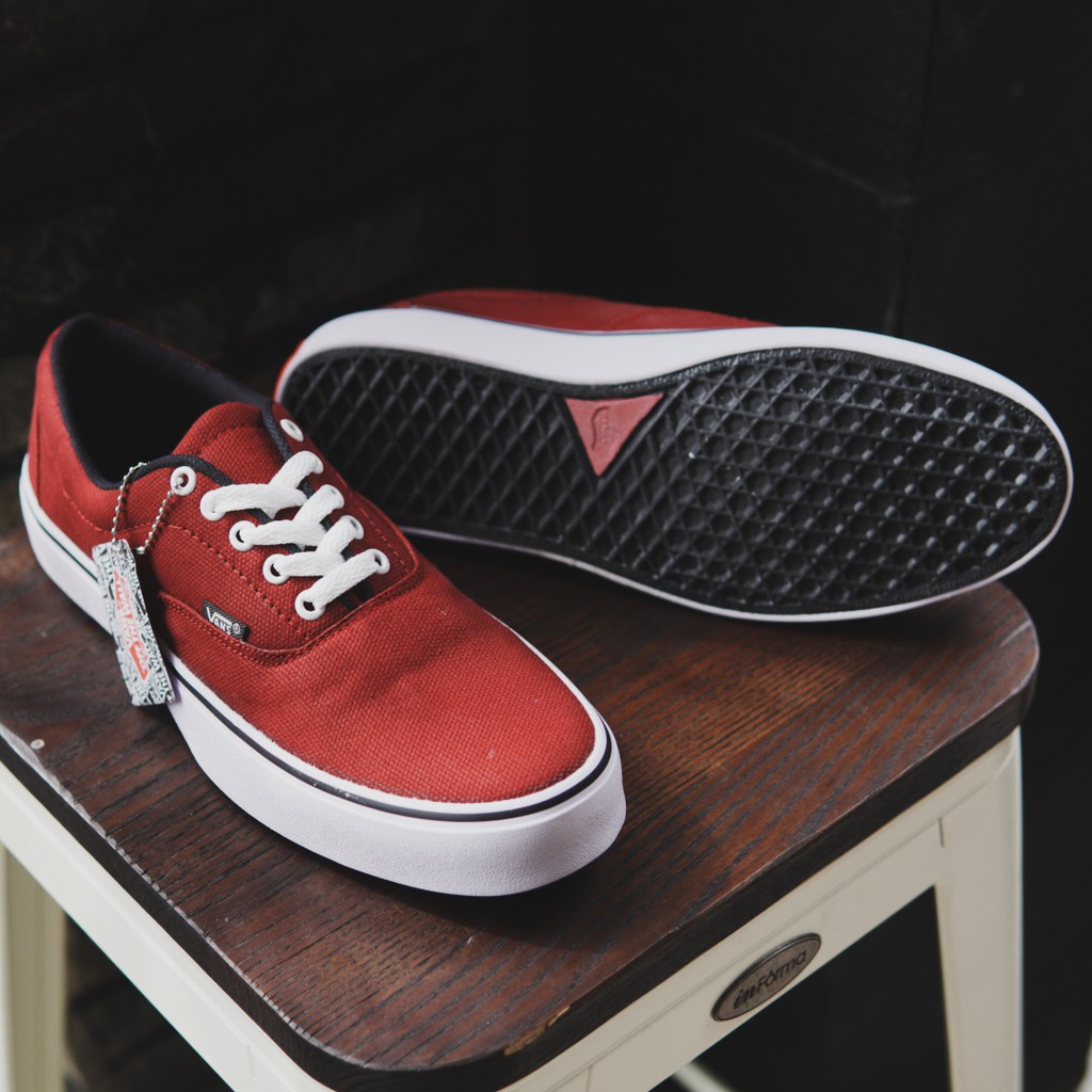 vans authentic red maroon