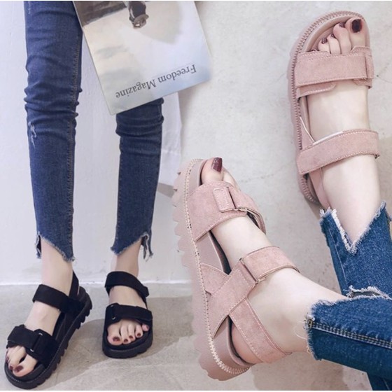 ladies trendy sandals