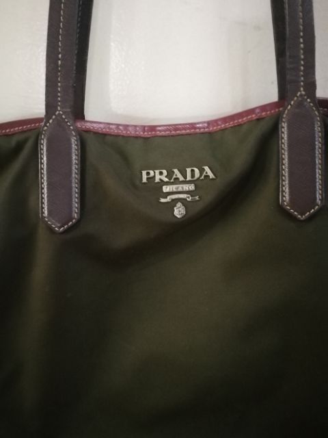 prada neverfull