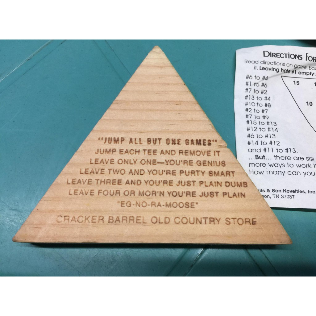 THE CRACKER BARREL TRIANGLE PEG GAME | Shopee Philippines
