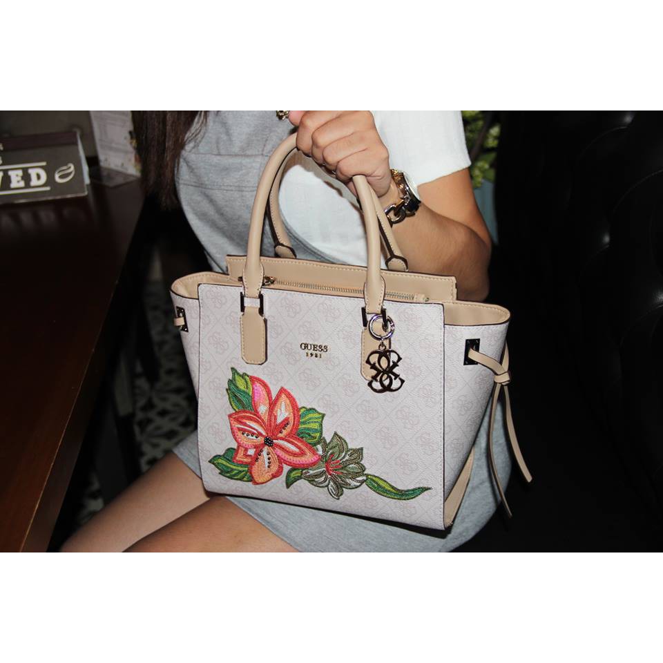 guess embroidered bag