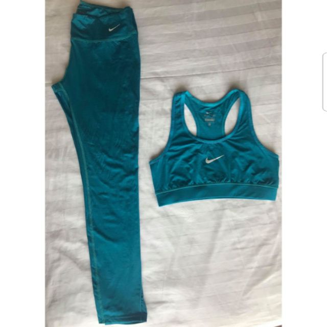 nike sports bra and tights set