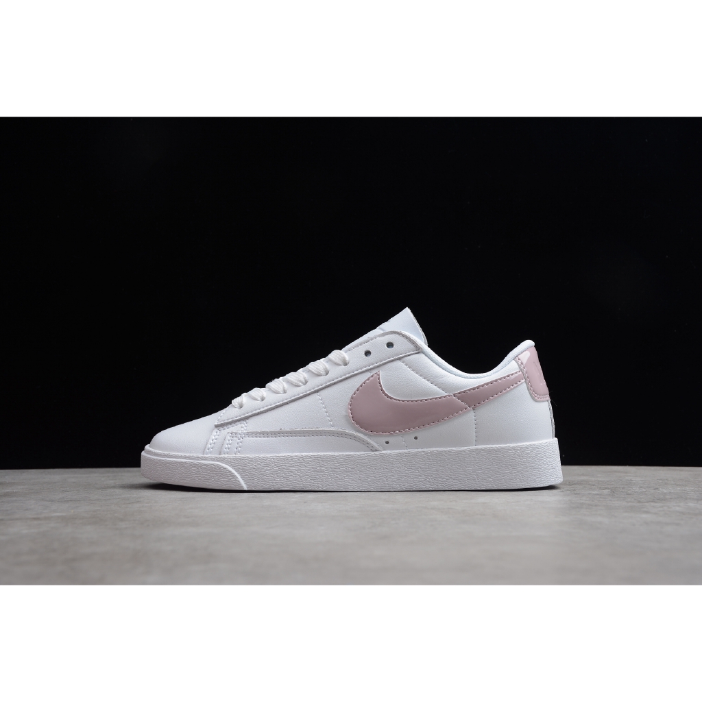 nike flat shoes mens