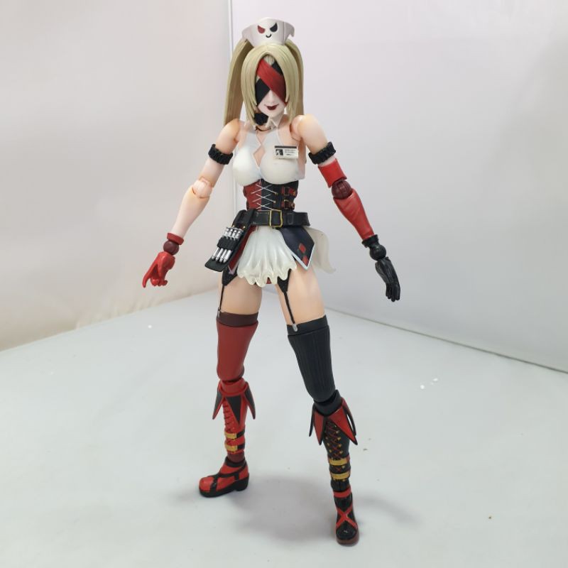 play arts harley quinn