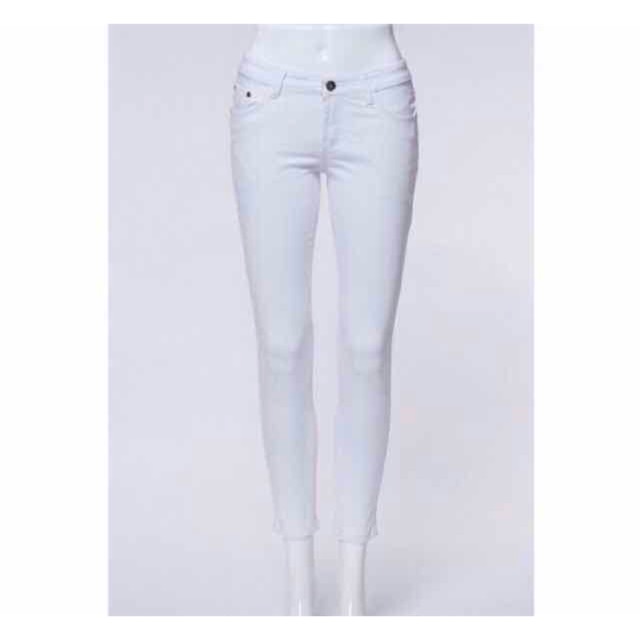 ladies white jeans