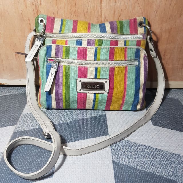relic sling bag
