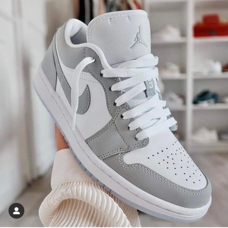 neon nike dunks