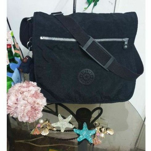kipling madhouse expandable messenger bag