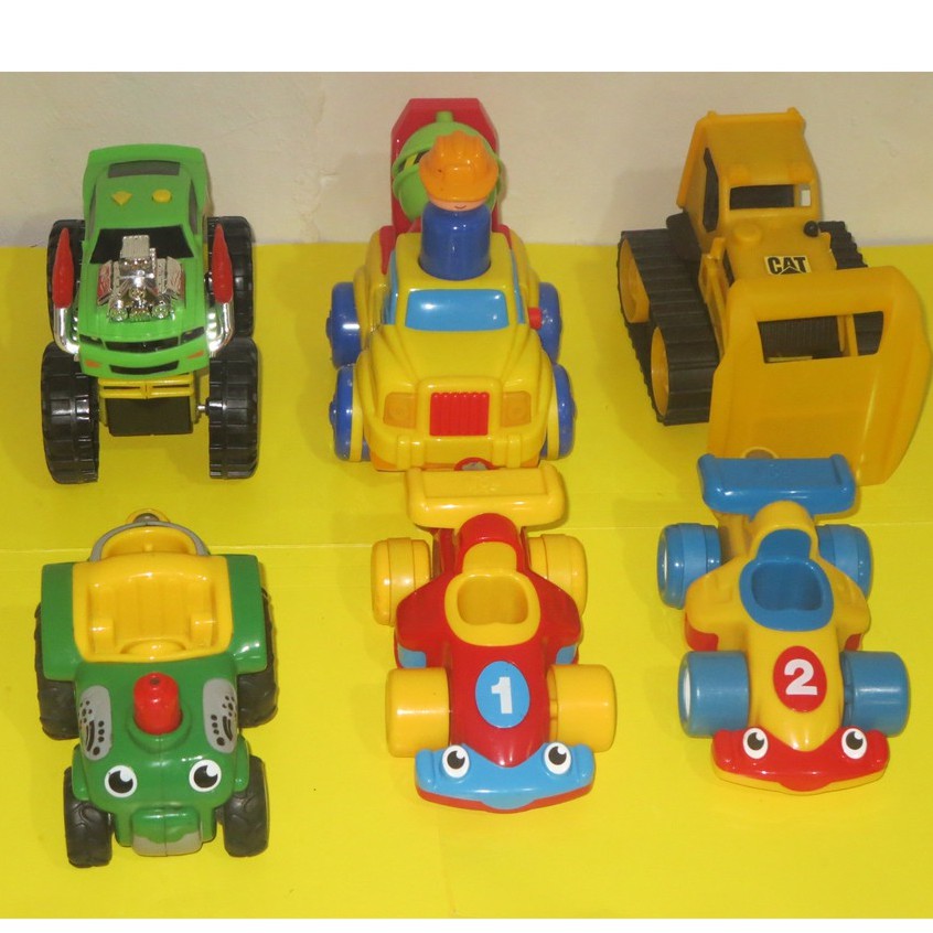 cars 2 racers toys