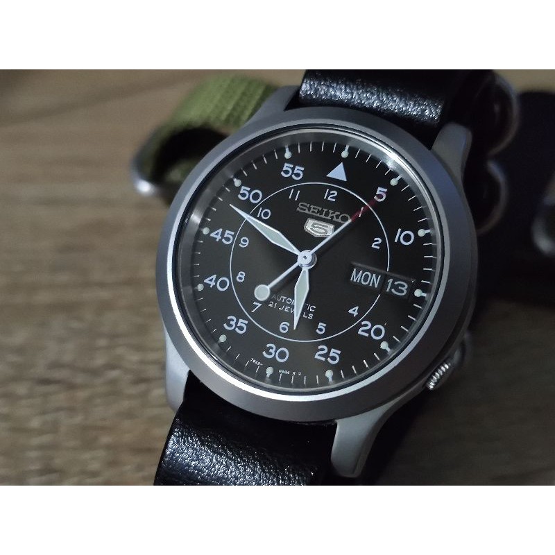 Seiko SNK809 Seiko 5 Automatic Stainless Steel Watch Black Canvas Strap | Shopee