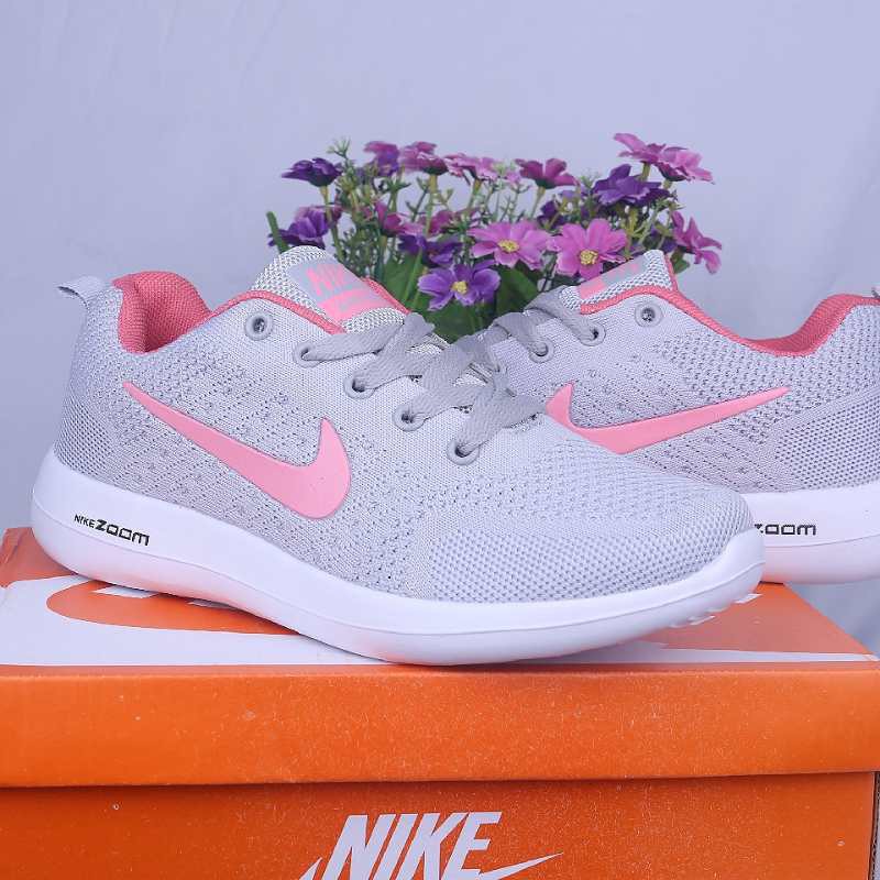 female shoes nike