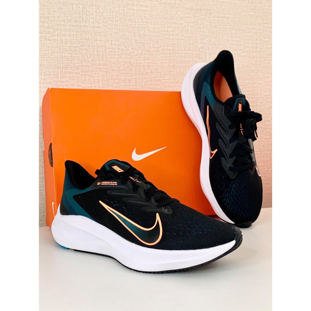 nike men's zoom winflo