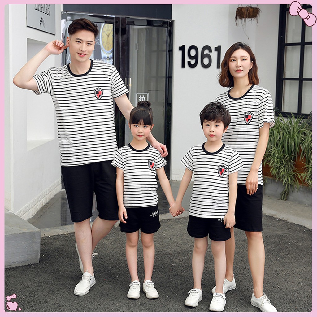 matching shirts for couples and baby