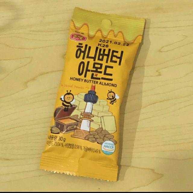 Korean Honey Butter Almond Murgerbon Snack / Korean Honey Butter