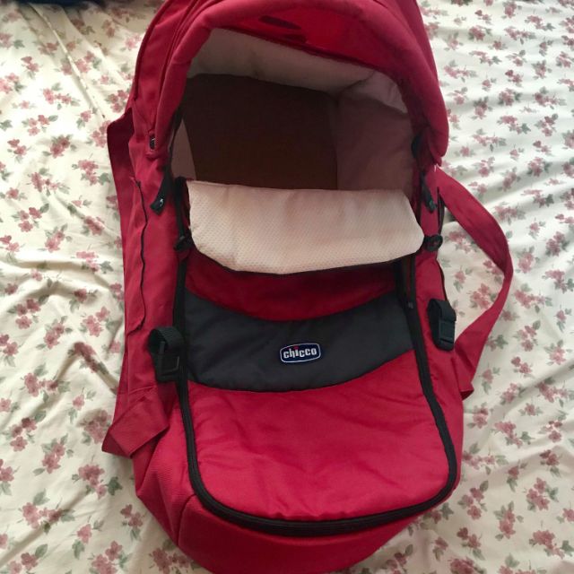 carry cot for 1 year baby