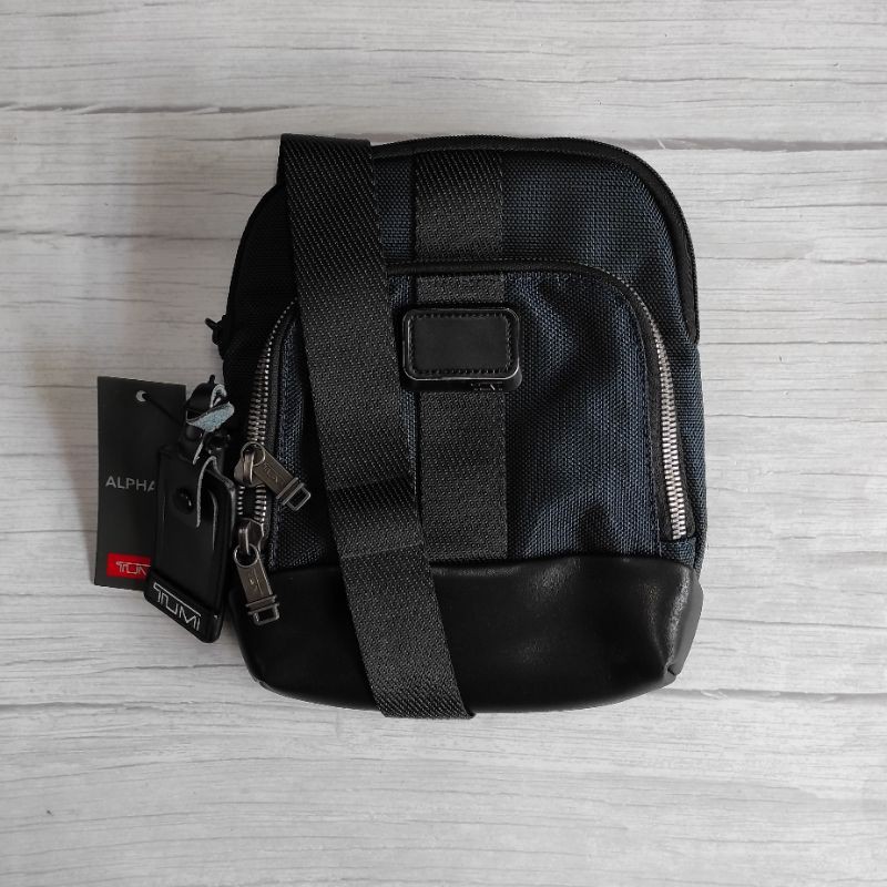 TUMI original men alpha bravo Barksdale Crossbody sling bag
