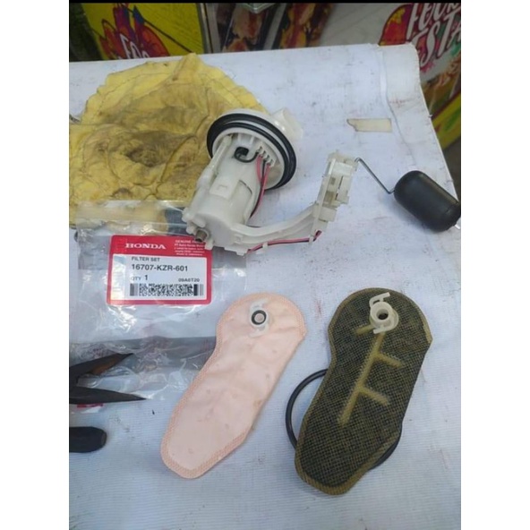 Honda FUEL FILTER With ORING CLICK 125 BEAT V2 CLICK 150 XRM FI 125 RS