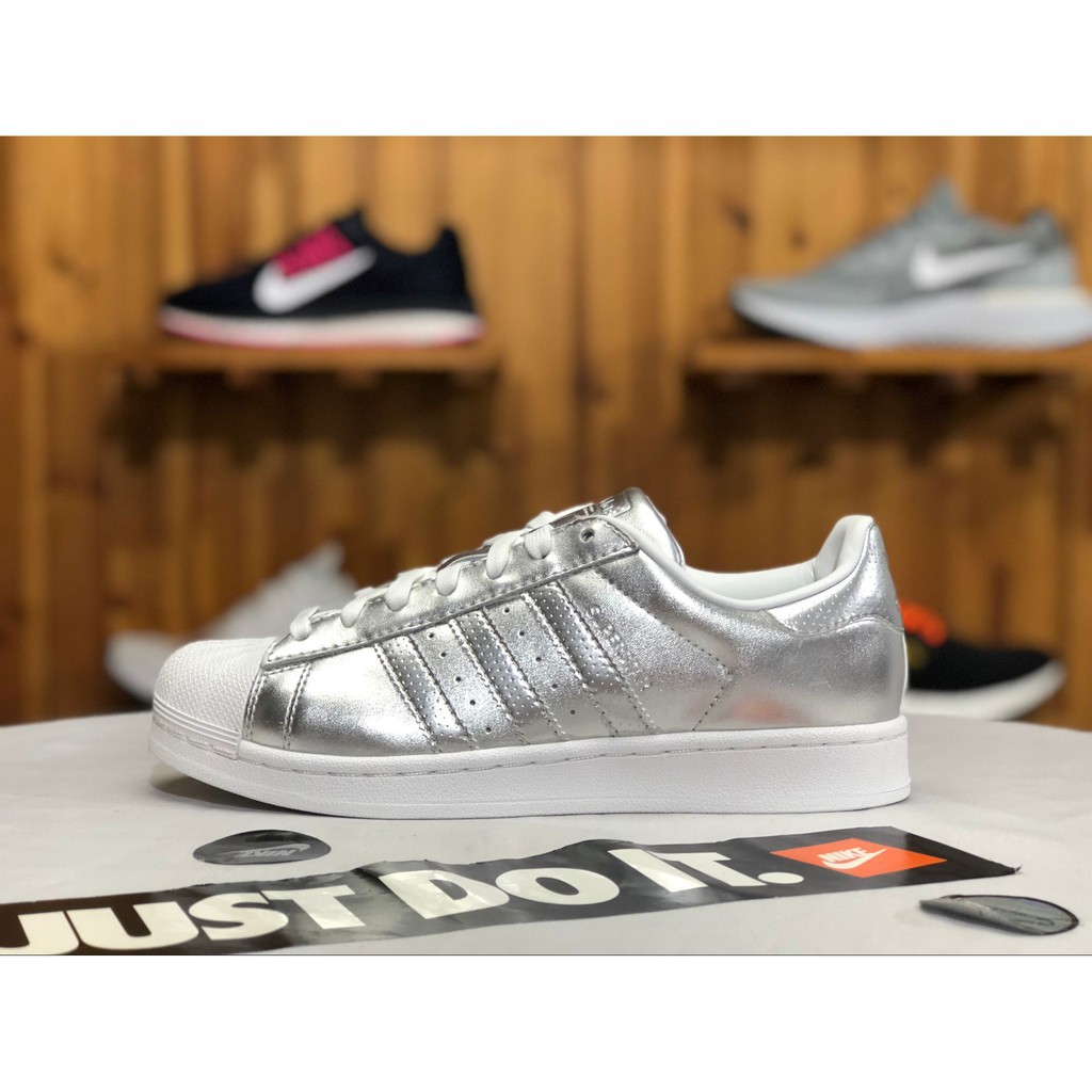 adidas superstar silver 36