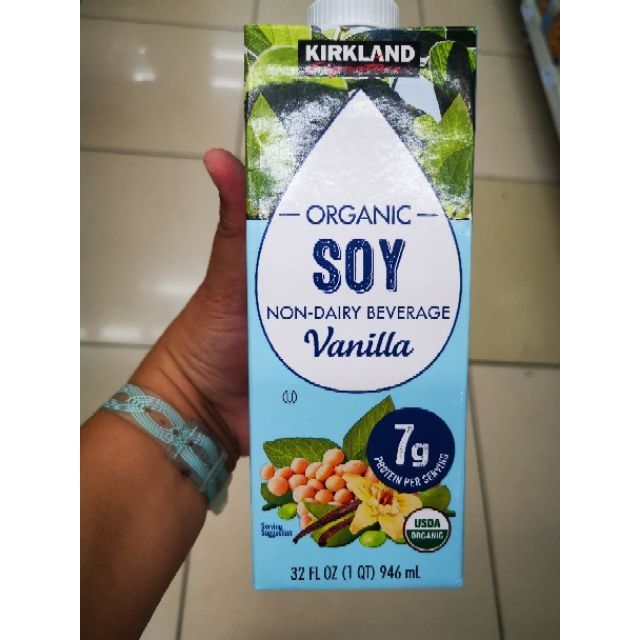 Kirkland Signature Organic Soy NonDairy Vanilla Soya Milk 946 ML
